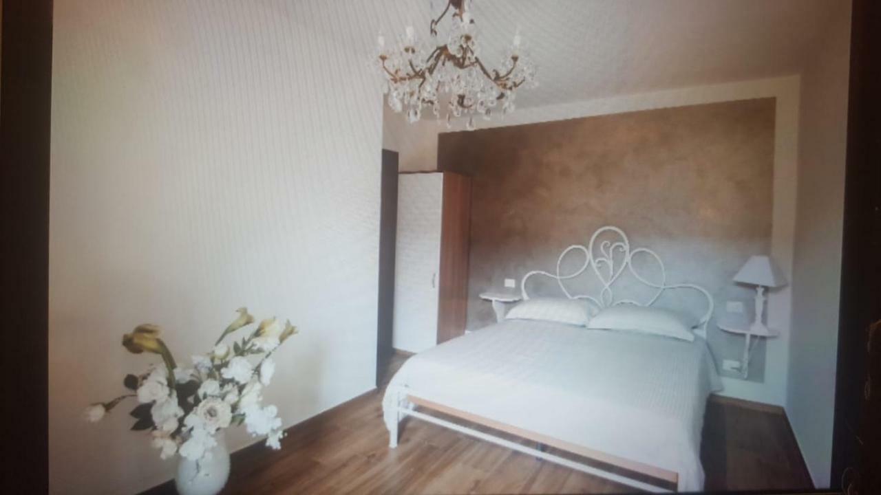 Residenza Via Rocca Tre Lejlighed Lazise Eksteriør billede