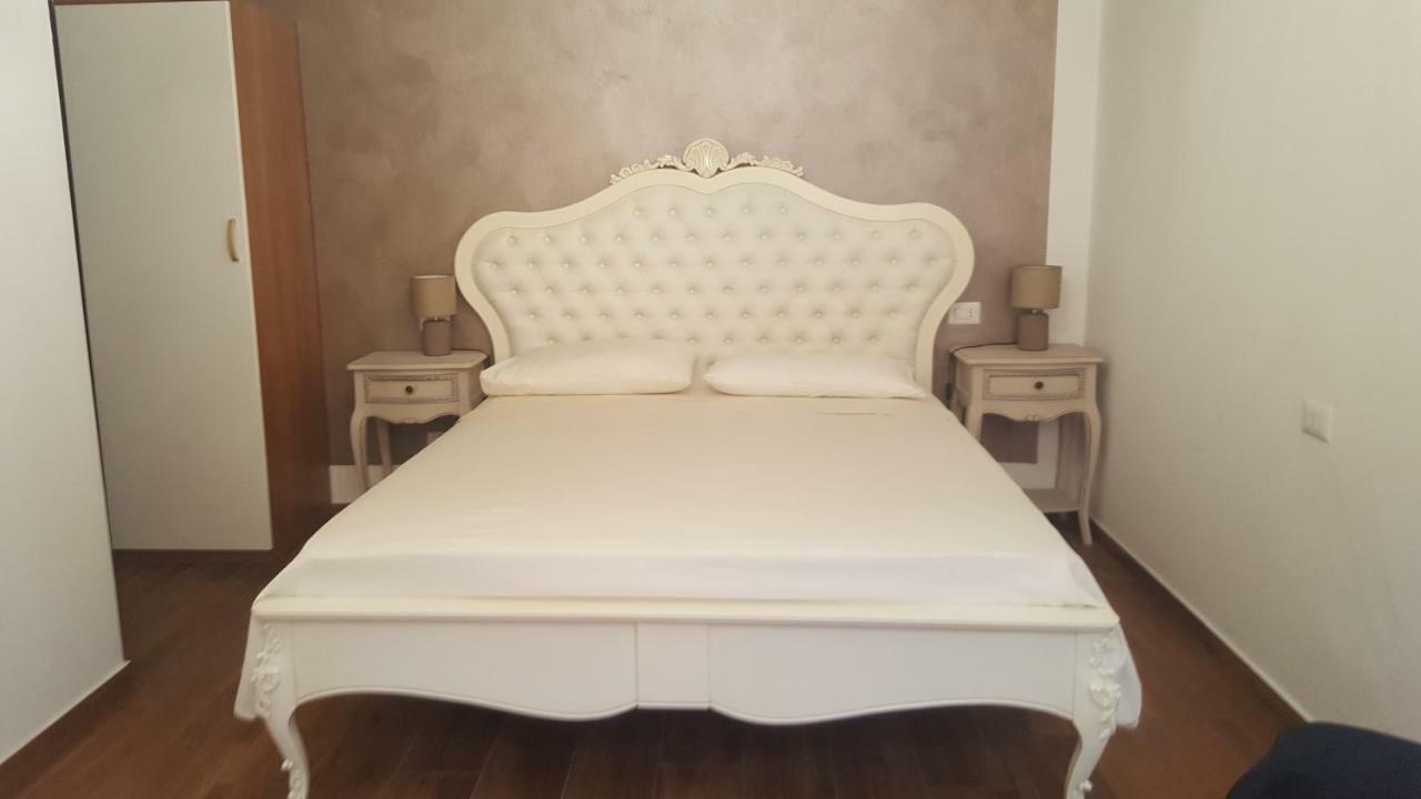 Residenza Via Rocca Tre Lejlighed Lazise Eksteriør billede