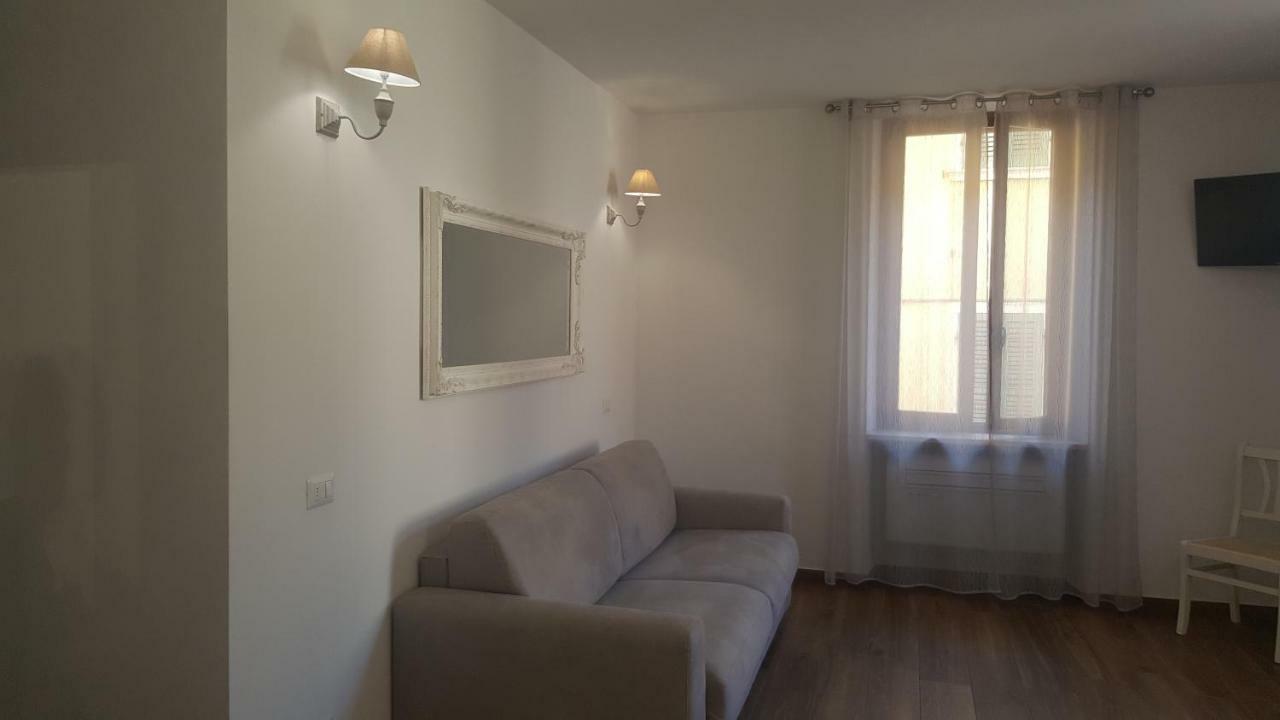 Residenza Via Rocca Tre Lejlighed Lazise Eksteriør billede